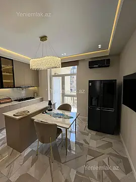 Satılır 3 otaqlı yeni tikili 135 m²