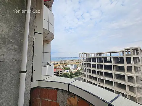 Satılır 3 otaqlı yeni tikili 132.5 m²