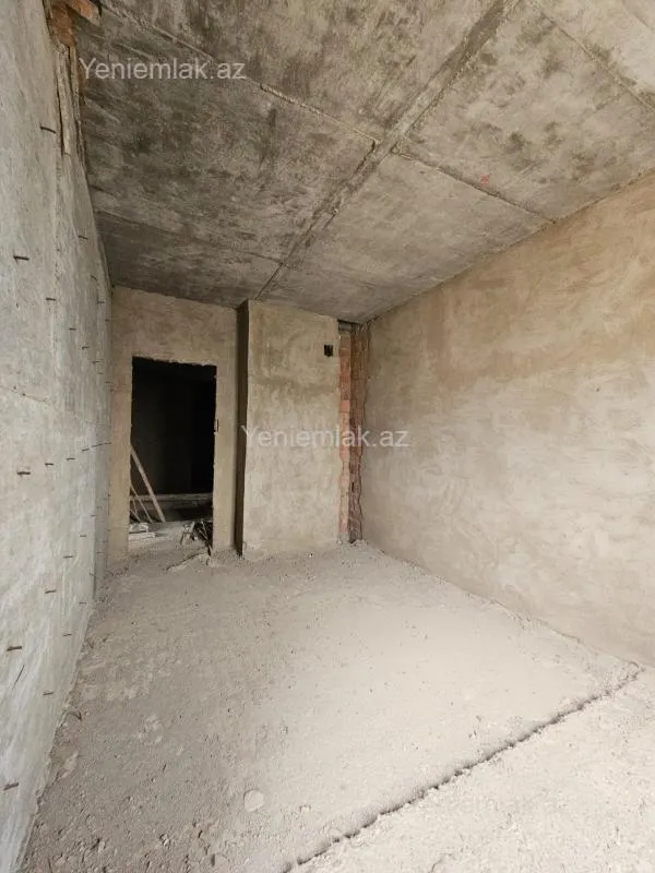 Satılır 3 otaqlı yeni tikili 132.5 m²