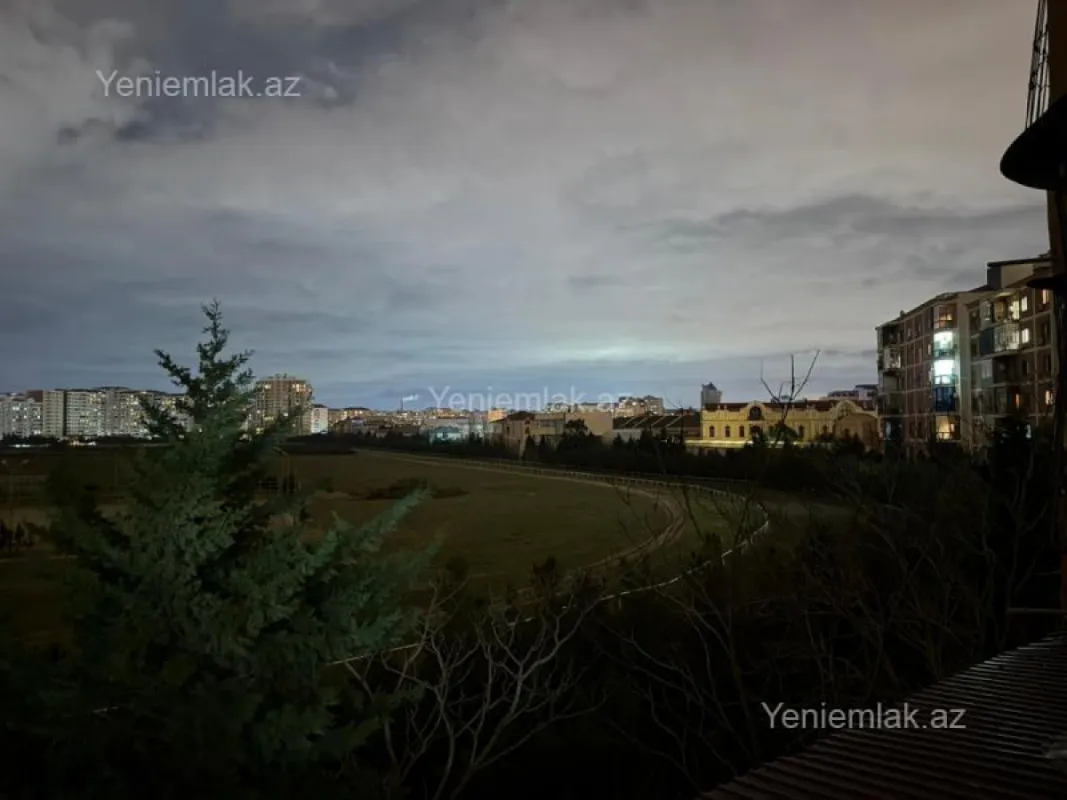 Satılır 4 otaqlı yeni tikili 173 m²