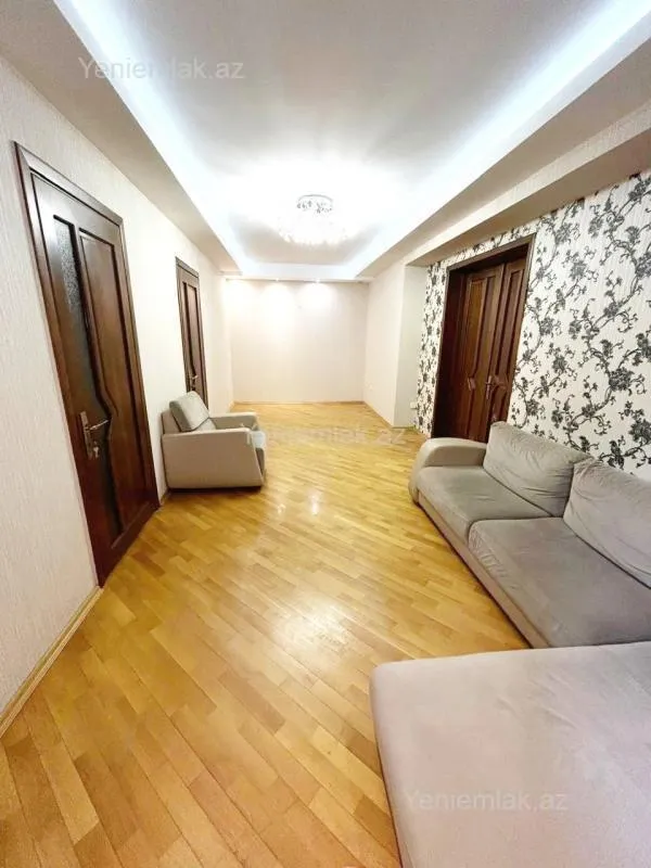 Satılır 3 otaqlı yeni tikili 85 m²