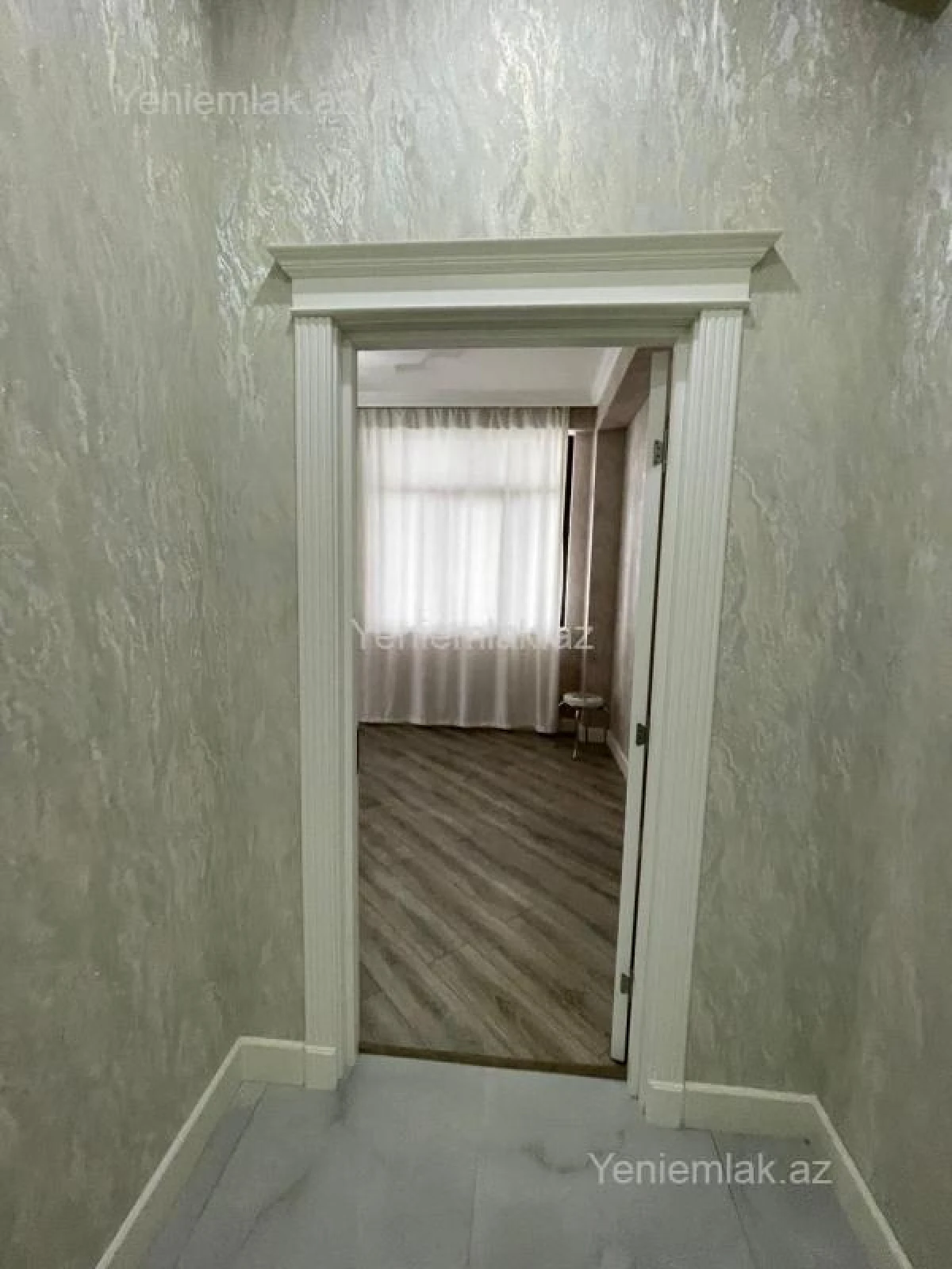 Satılır 3 otaqlı yeni tikili 130 m²