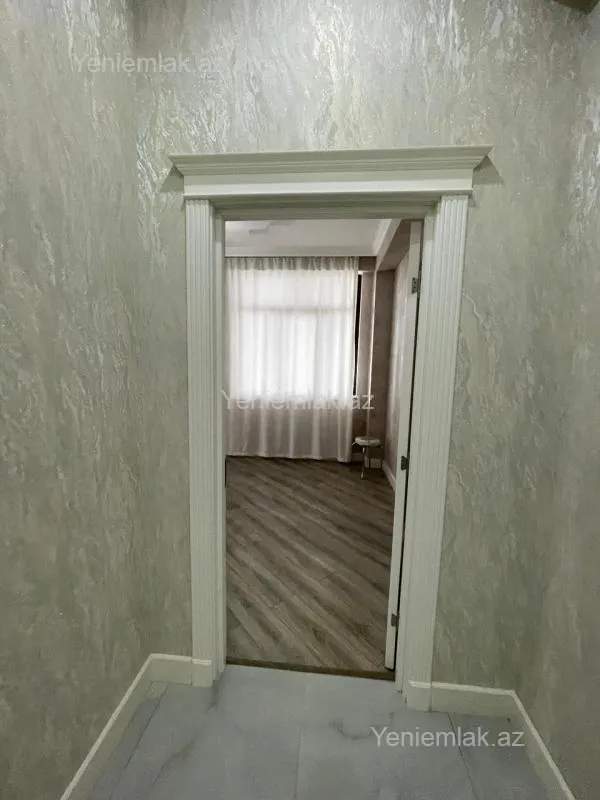 Satılır 3 otaqlı yeni tikili 130 m²