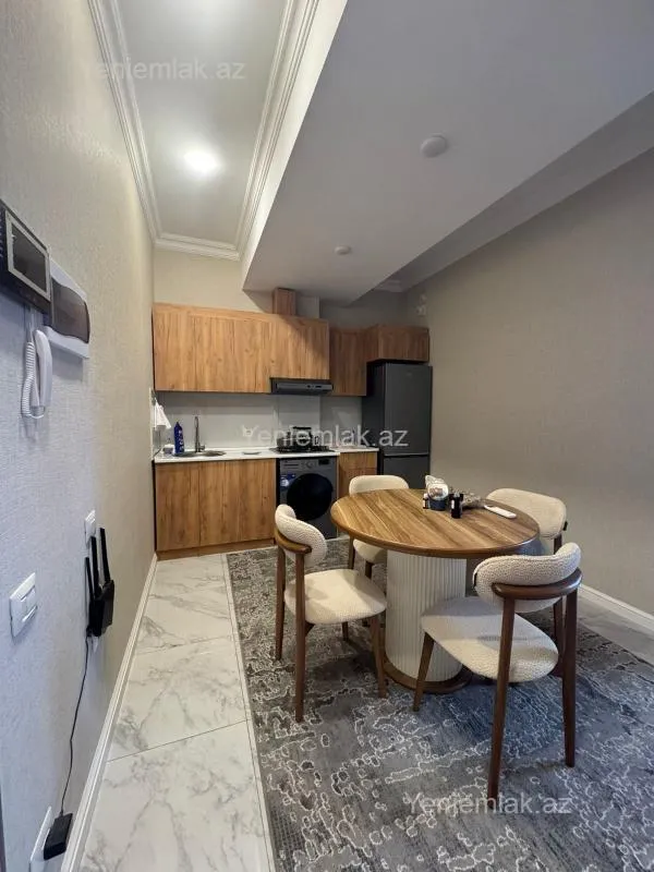 Satılır 2 otaqlı yeni tikili 60 m²