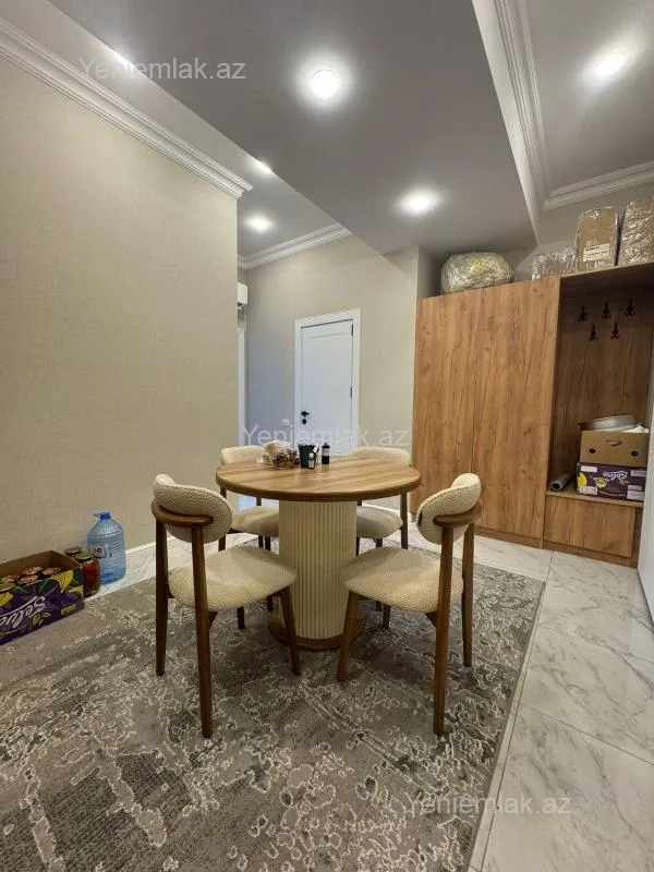 Satılır 2 otaqlı yeni tikili 60 m²