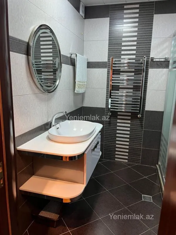 Satılır 3 otaqlı yeni tikili 118 m²