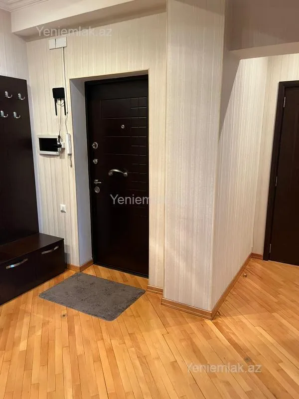 Satılır 3 otaqlı yeni tikili 118 m²