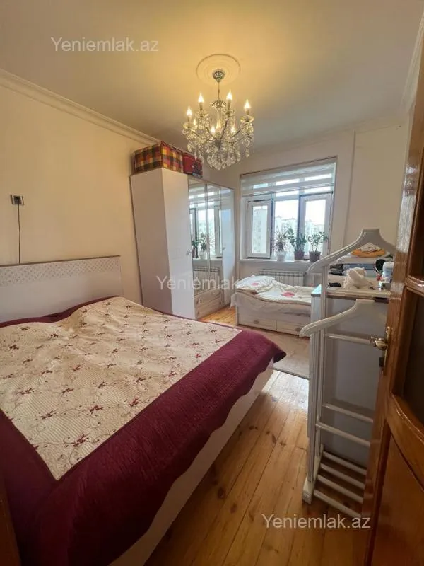 Satılır 3 otaqlı köhnə tikili 85 m²