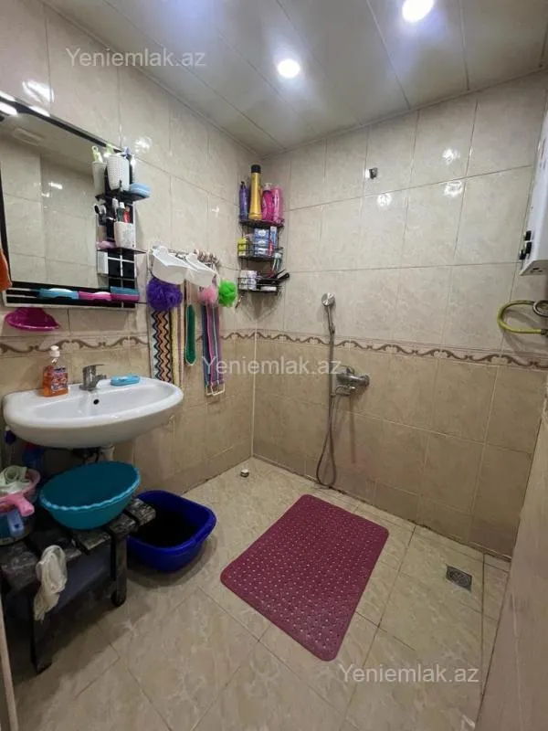Satılır 3 otaqlı köhnə tikili 85 m²