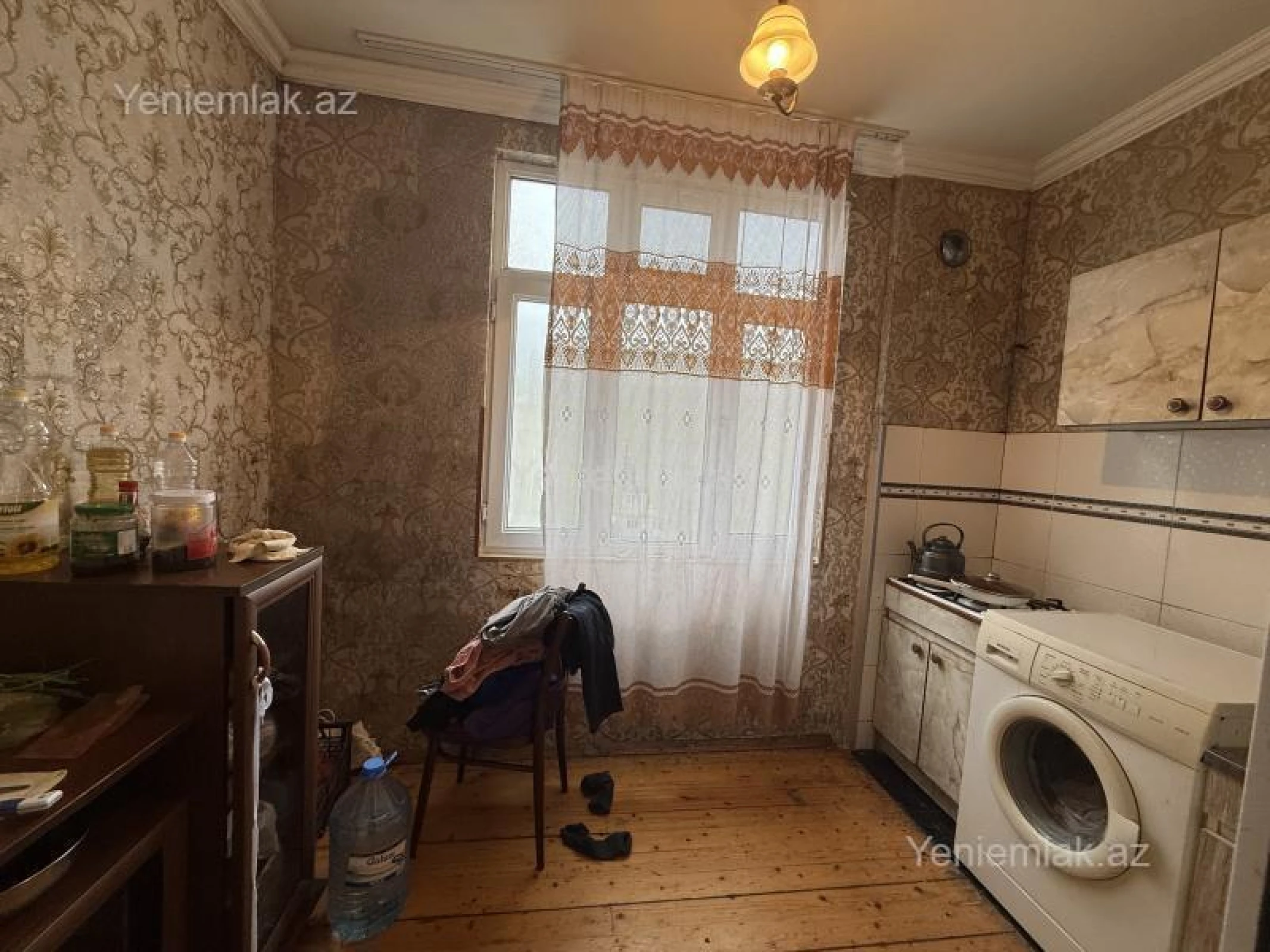 Satılır 2 otaqlı köhnə tikili 45 m²