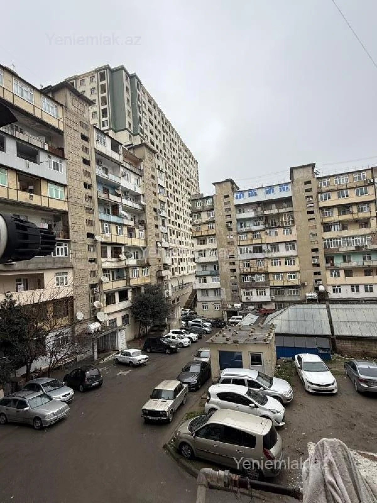 Satılır 2 otaqlı köhnə tikili 45 m²