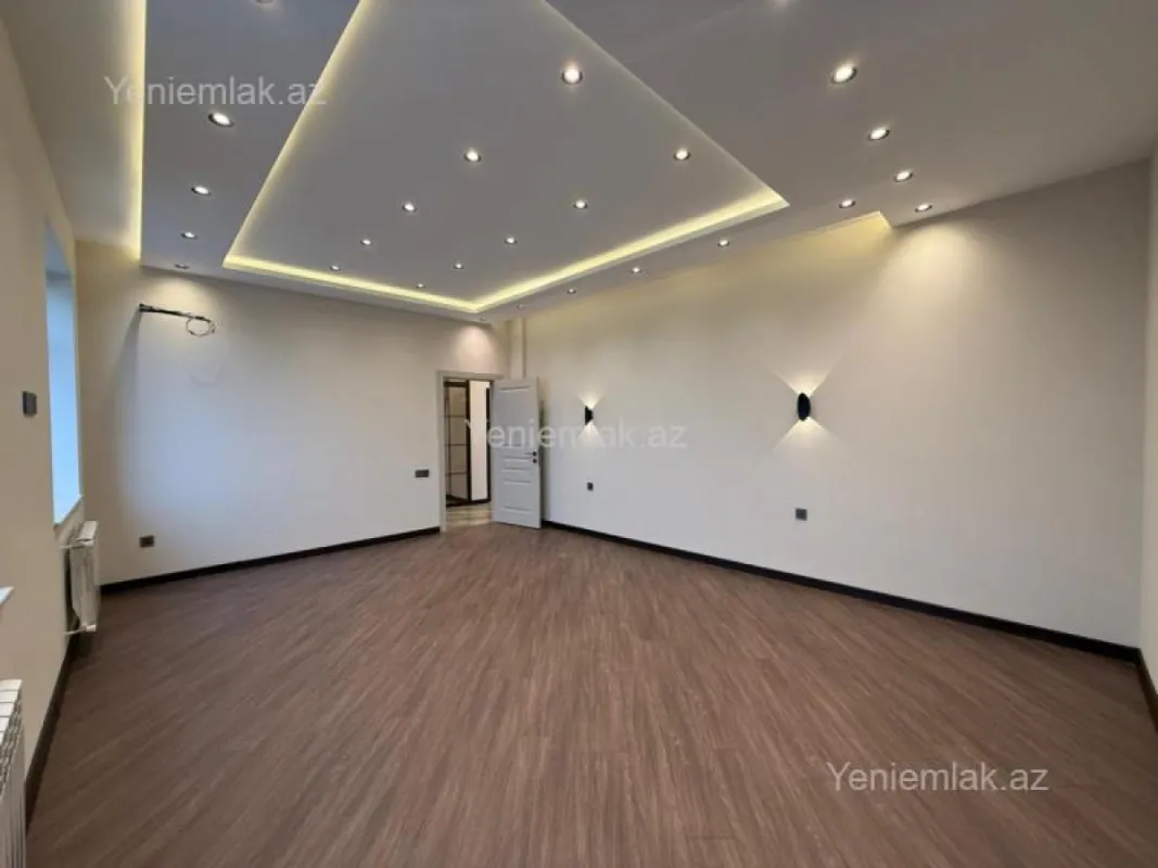 Satılır 3 otaqlı yeni tikili 140 m²
