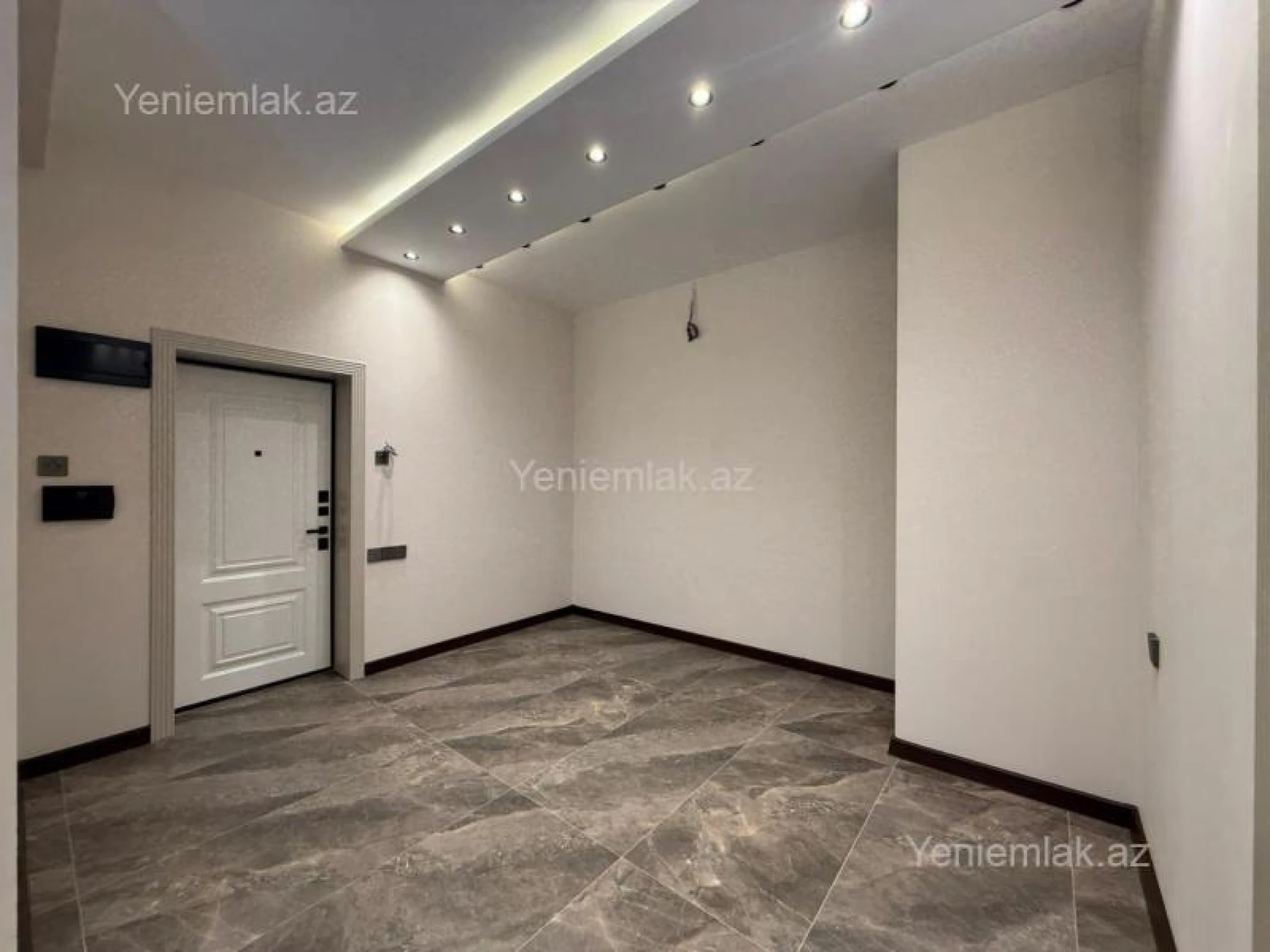 Satılır 3 otaqlı yeni tikili 140 m²