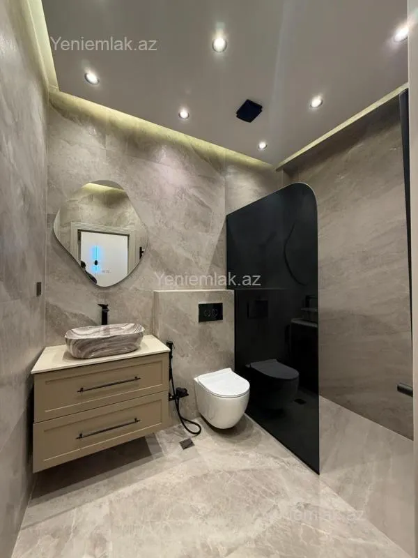 Satılır 3 otaqlı yeni tikili 140 m²