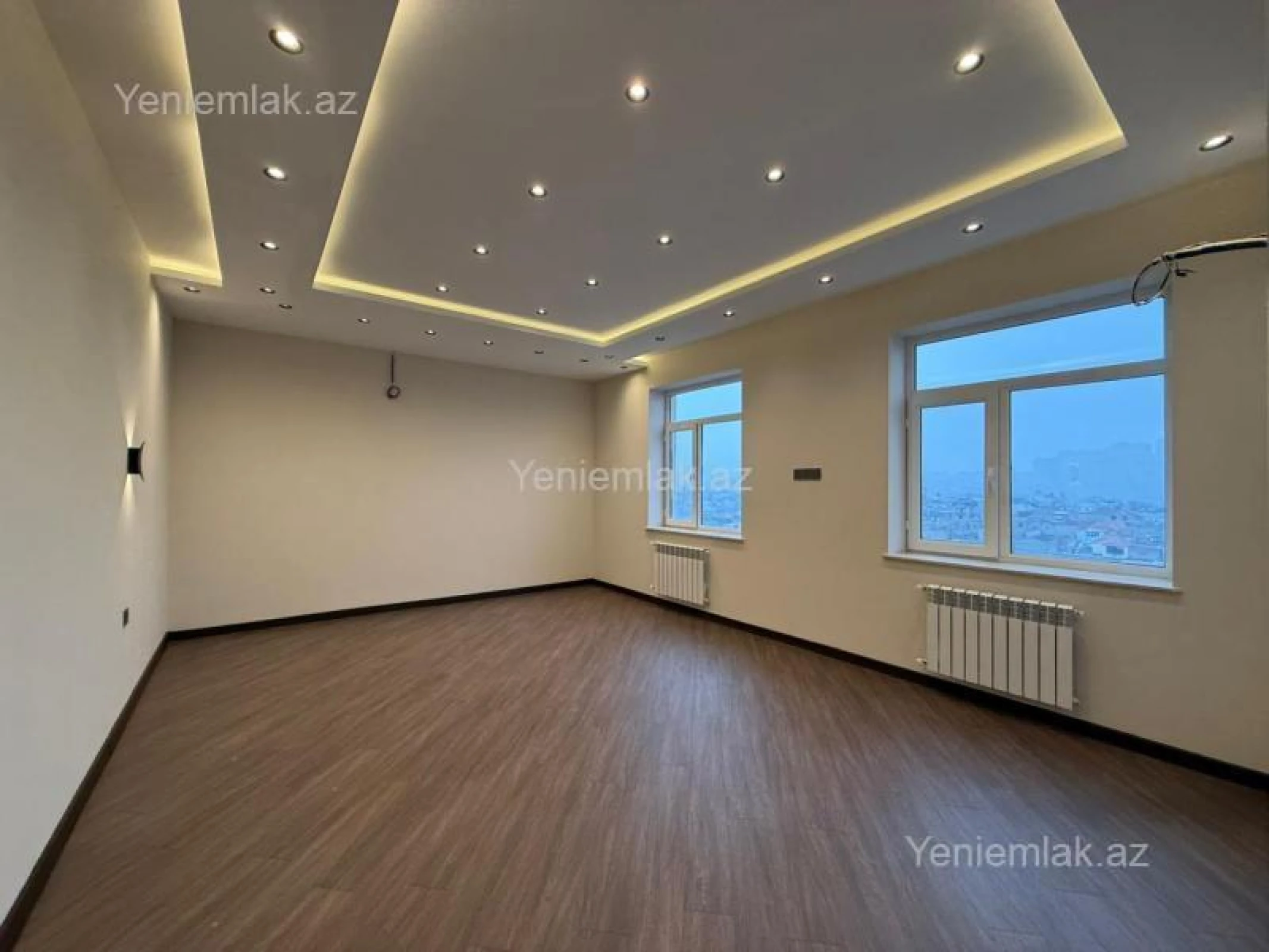 Satılır 3 otaqlı yeni tikili 140 m²