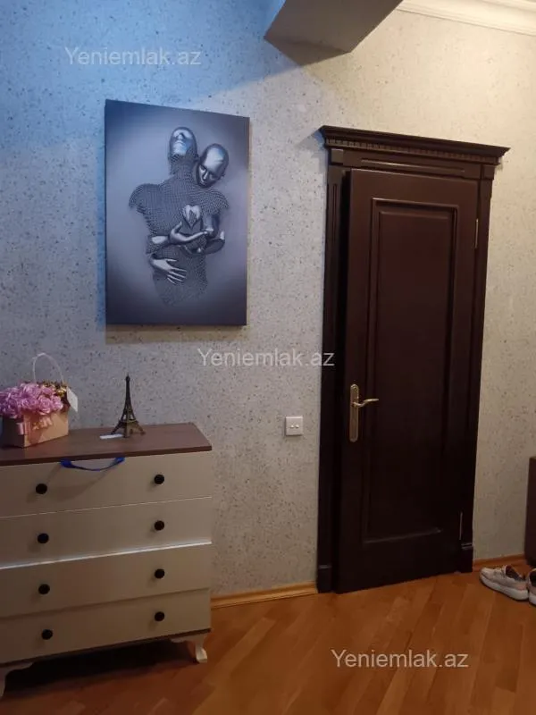 Satılır 2 otaqlı yeni tikili 68 m²