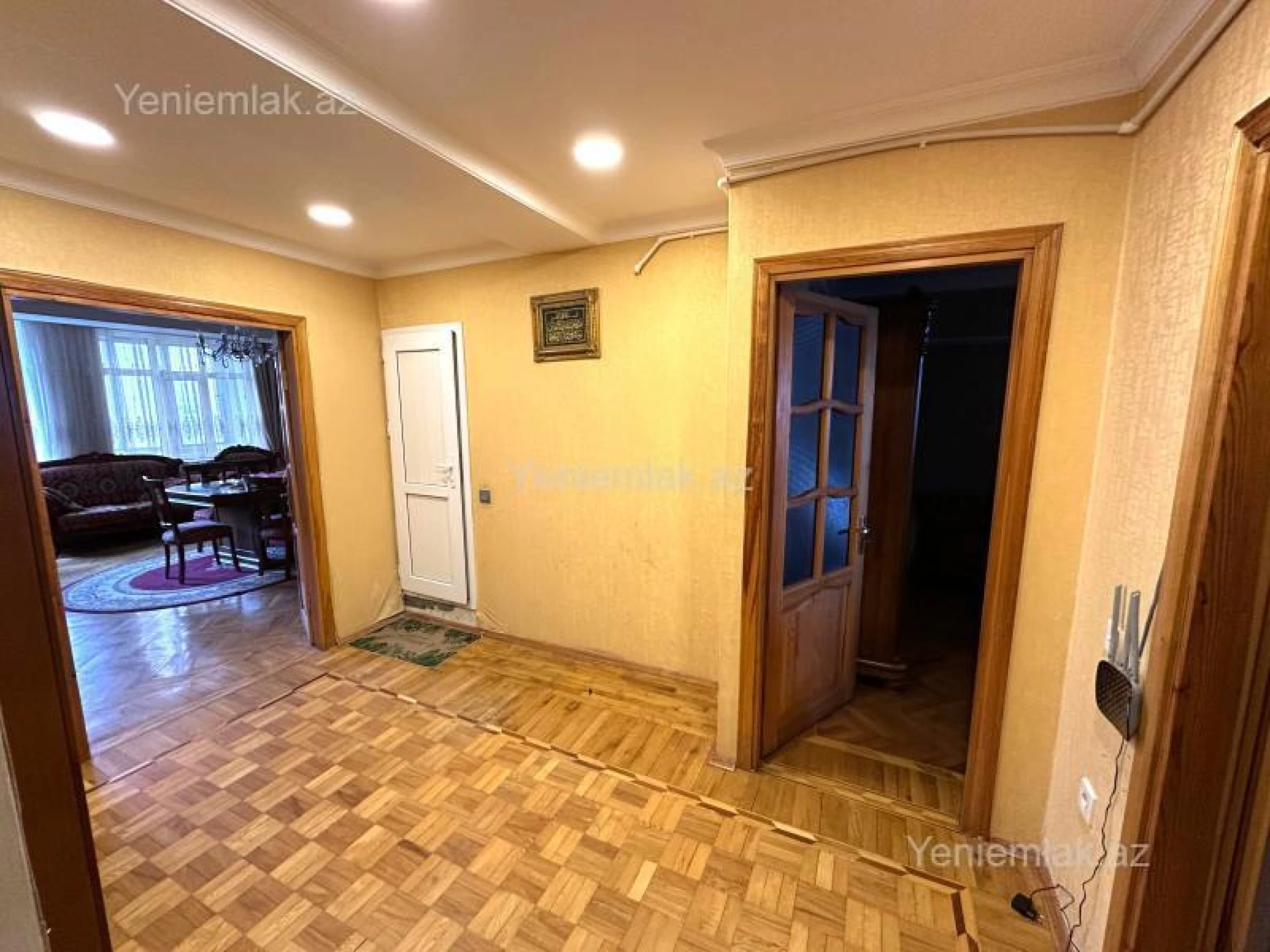 Satılır 3 otaqlı köhnə tikili 70 m²