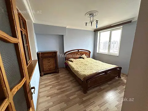 Satılır 3 otaqlı köhnə tikili 70 m²