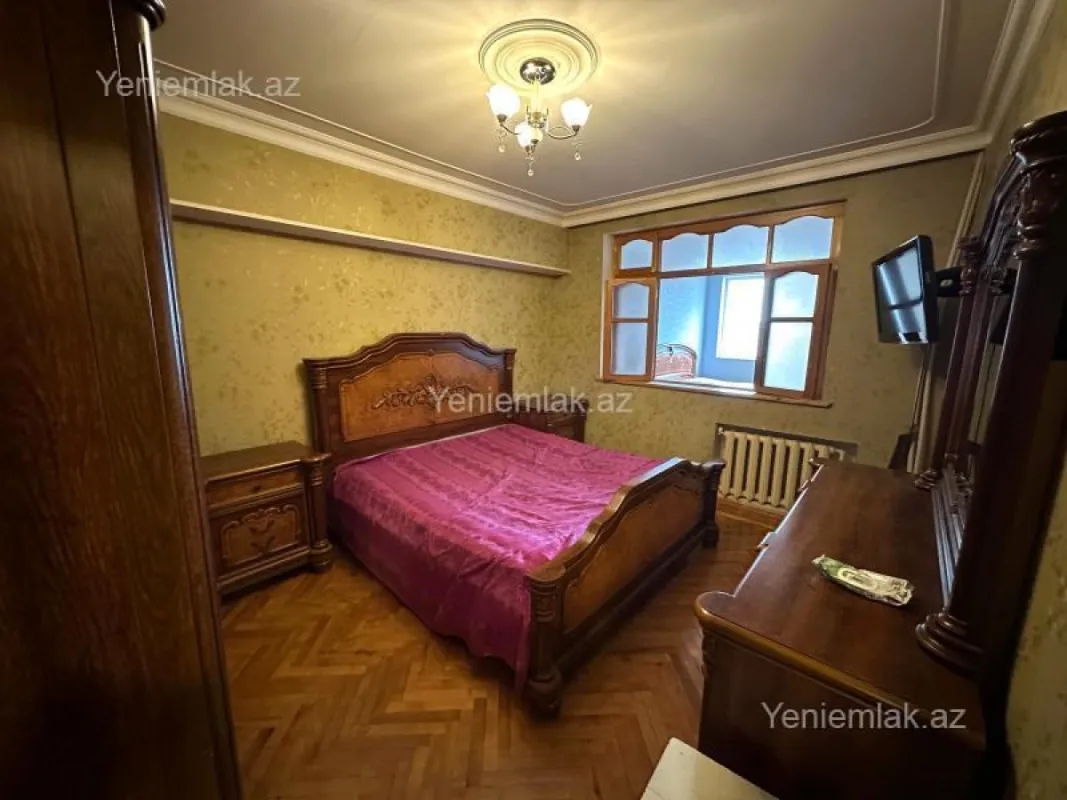 Satılır 3 otaqlı köhnə tikili 70 m²