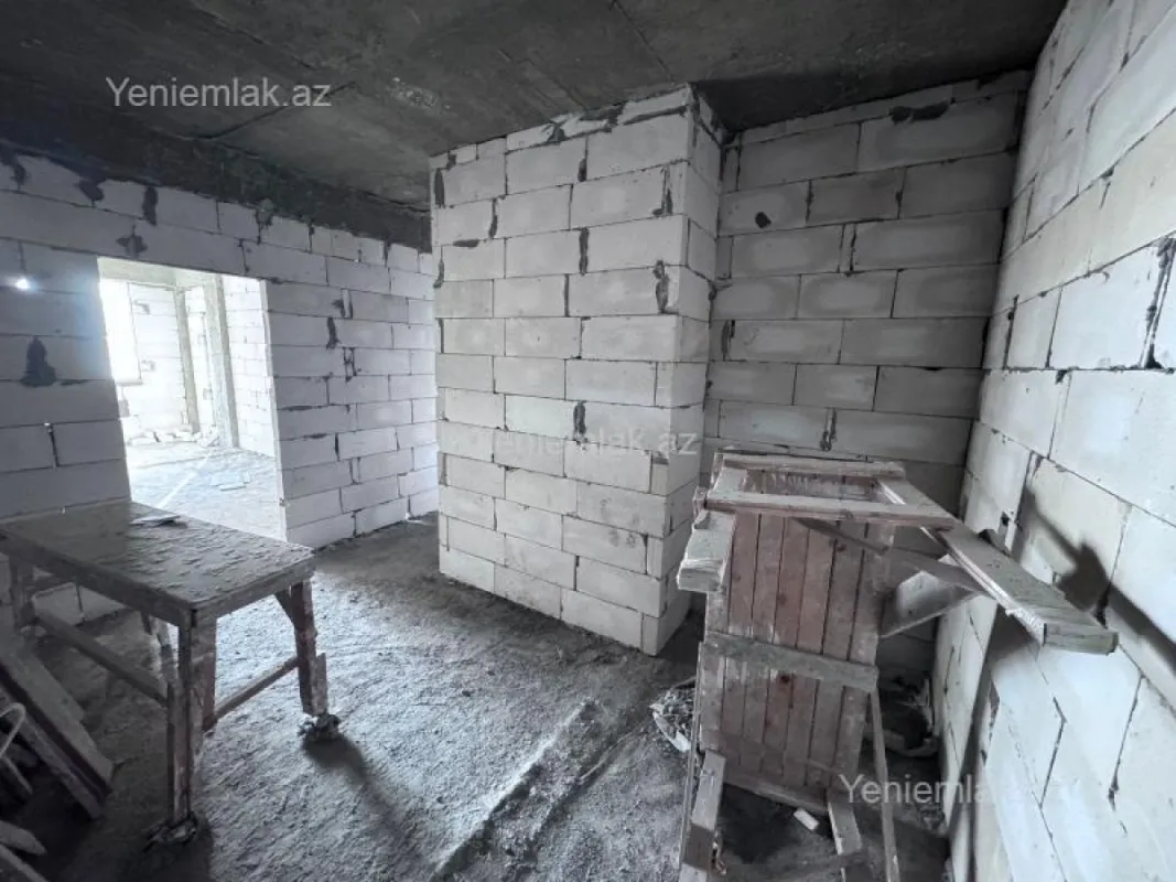 Satılır 4 otaqlı yeni tikili 115 m²