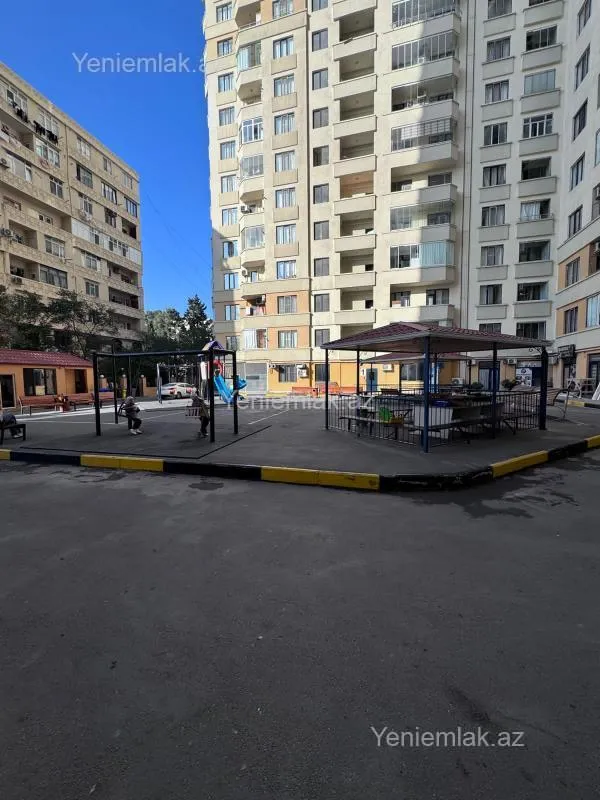 Satılır 4 otaqlı yeni tikili 115 m²