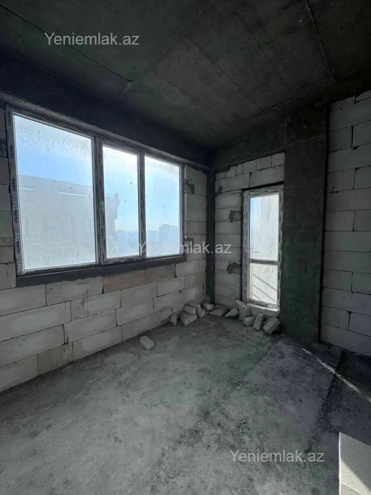 Satılır 4 otaqlı yeni tikili 115 m²