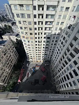 Satılır 4 otaqlı yeni tikili 115 m²