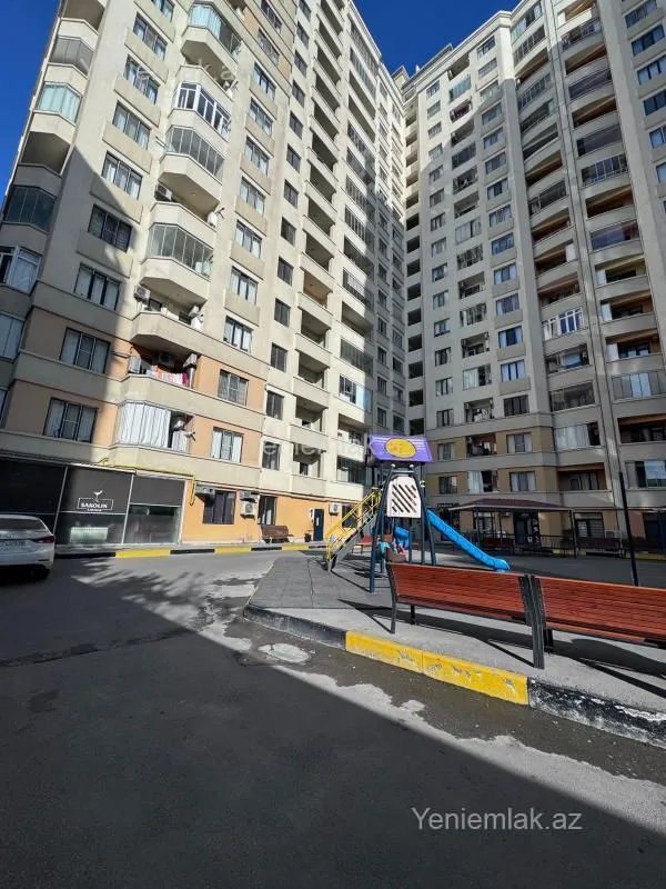 Satılır 4 otaqlı yeni tikili 115 m²