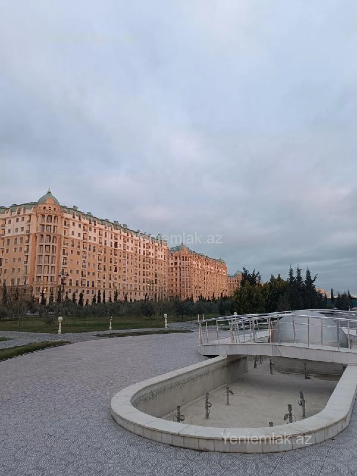 Satılır 3 otaqlı yeni tikili 97 m²