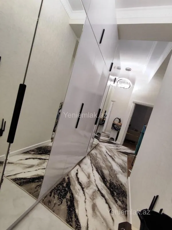 Satılır 3 otaqlı yeni tikili 97 m²