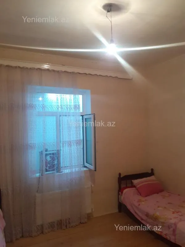 Satılır 7 otaqlı həyət evi 320 m²