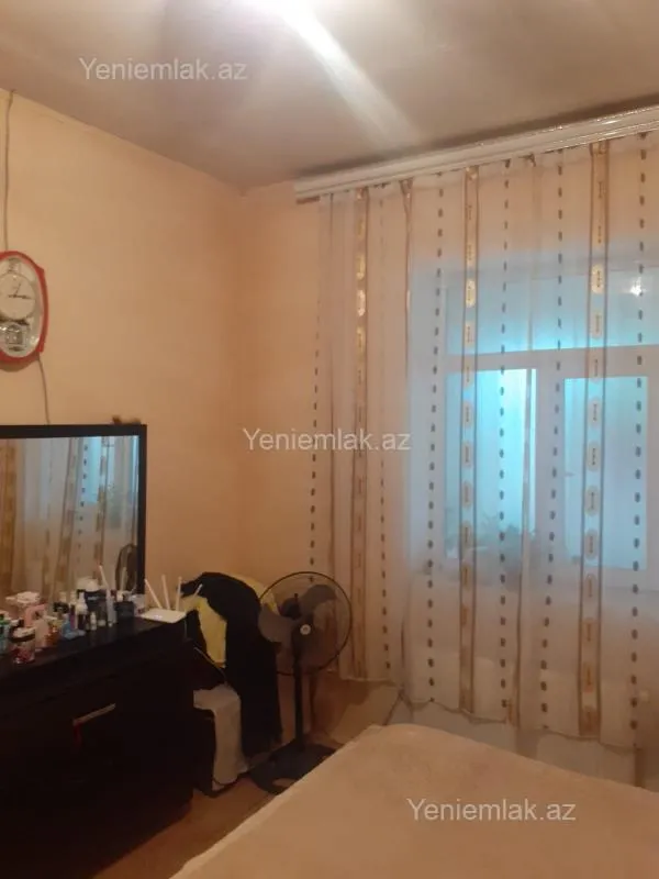 Satılır 7 otaqlı həyət evi 320 m²