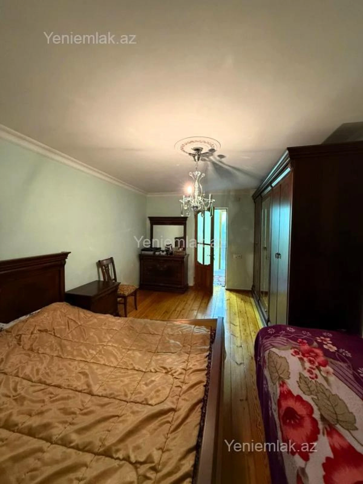 Satılır 3 otaqlı köhnə tikili 70 m²