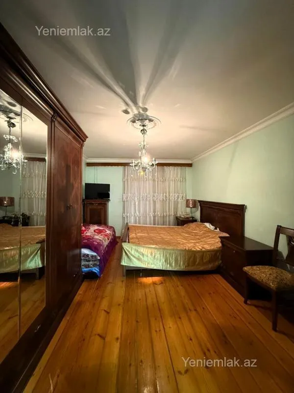 Satılır 3 otaqlı köhnə tikili 70 m²