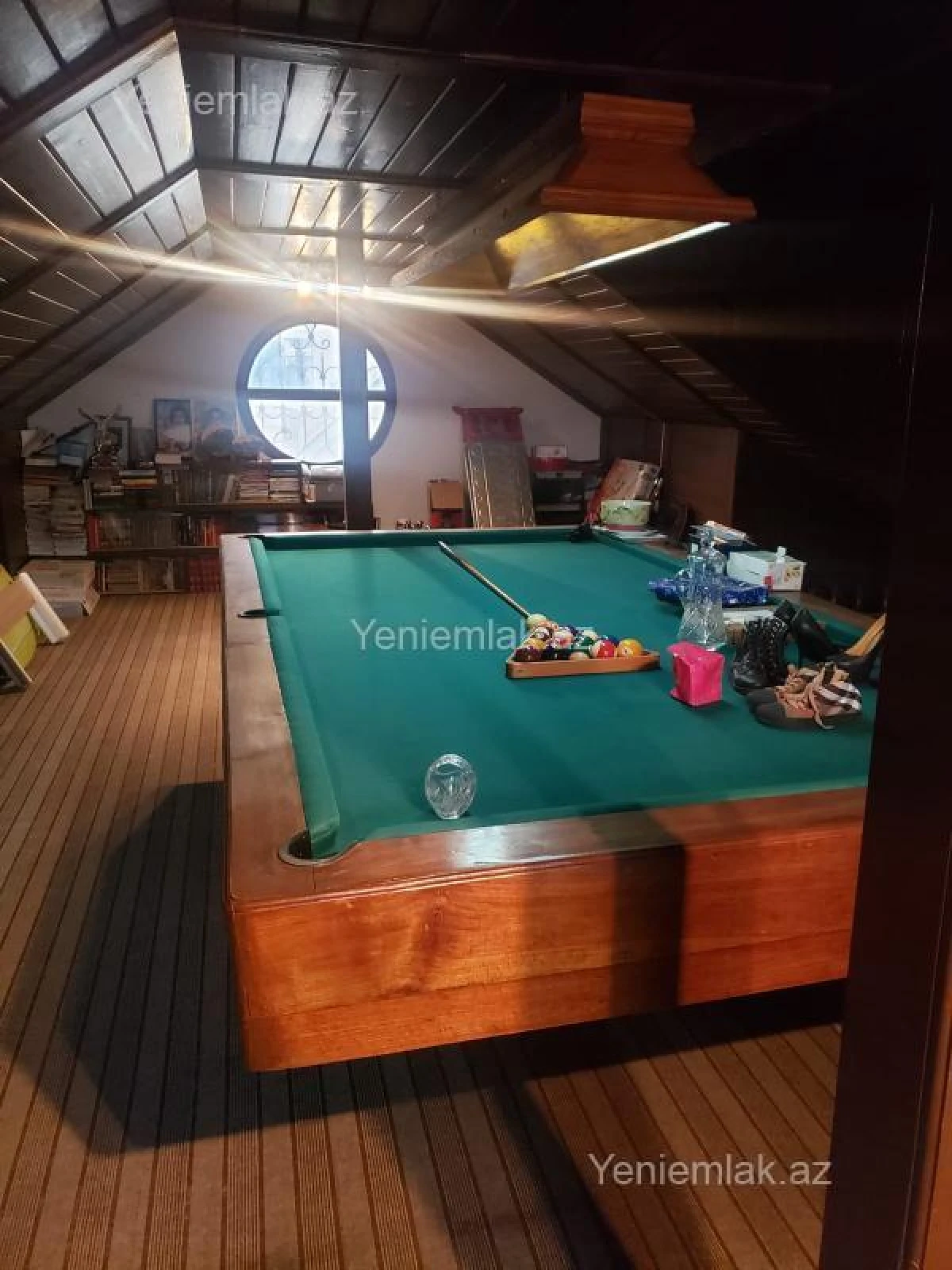 Satılır 6 otaqlı həyət evi 250 m²