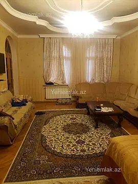 Satılır 6 otaqlı həyət evi 250 m²