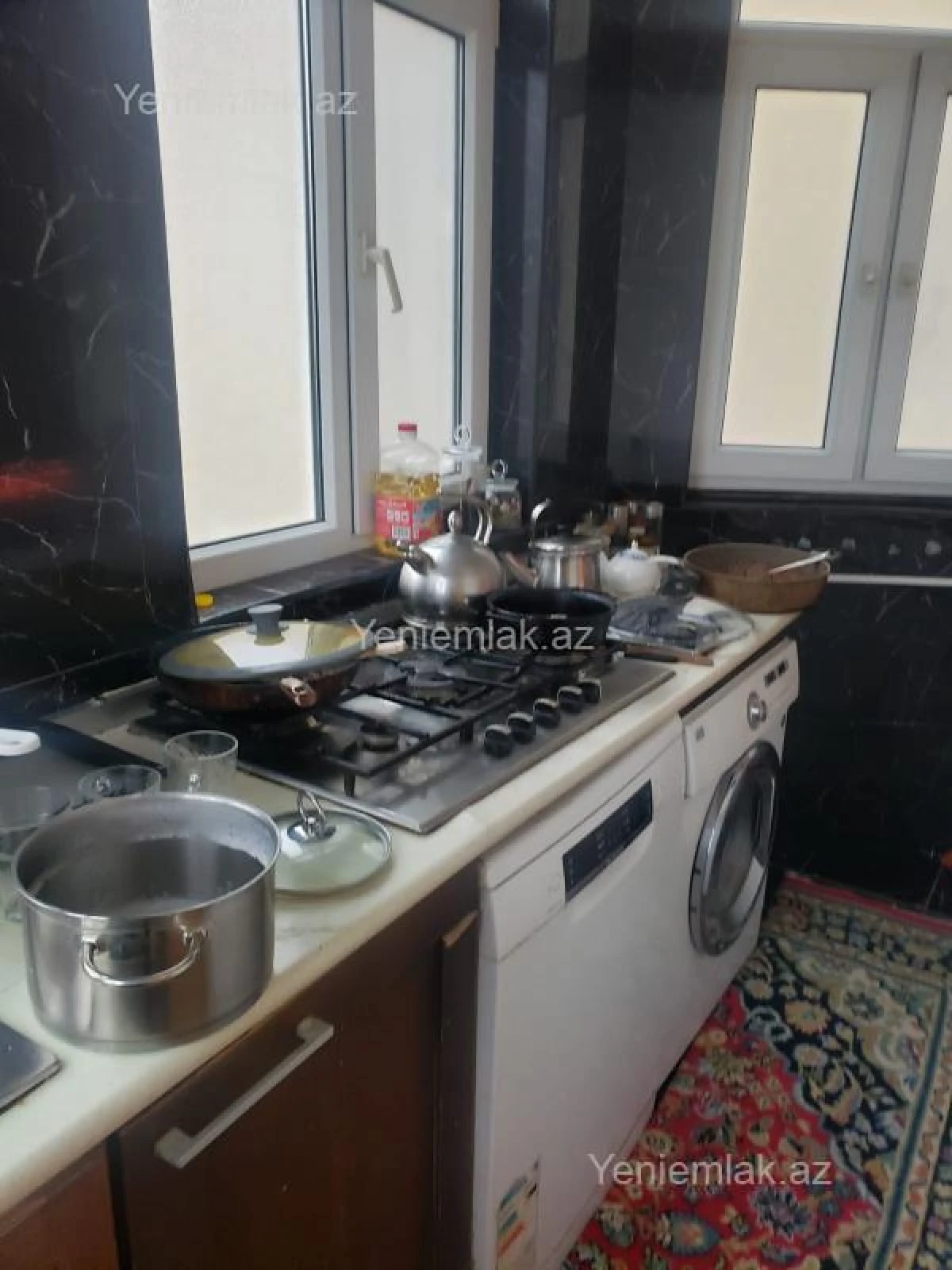 Satılır 6 otaqlı həyət evi 250 m²