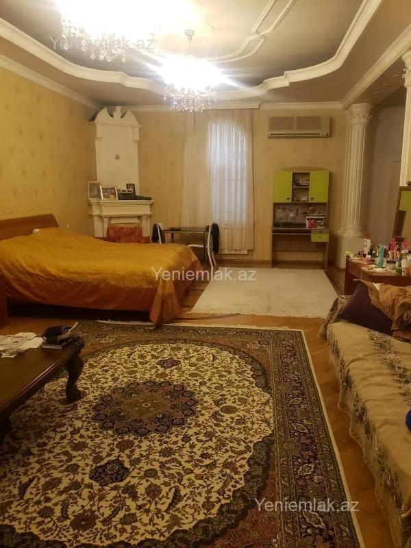 Satılır 6 otaqlı həyət evi 250 m²