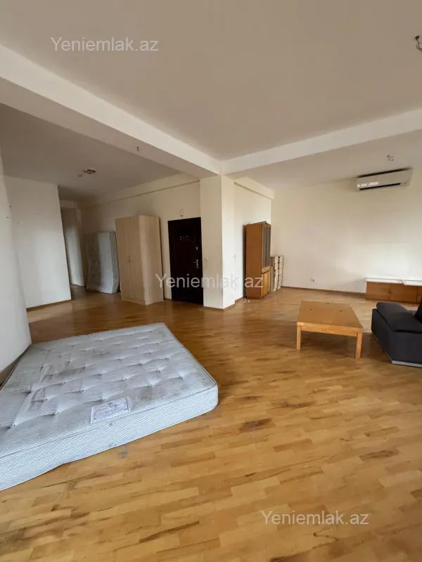 Satılır 4 otaqlı yeni tikili 208 m²