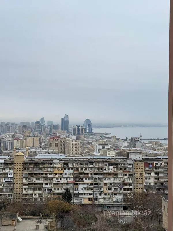 Satılır 4 otaqlı yeni tikili 208 m²