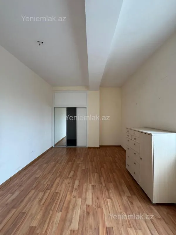 Satılır 4 otaqlı yeni tikili 208 m²