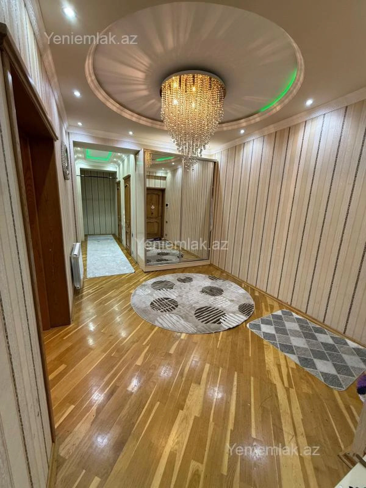 Satılır 3 otaqlı yeni tikili 145 m²