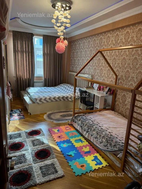 Satılır 3 otaqlı yeni tikili 145 m²