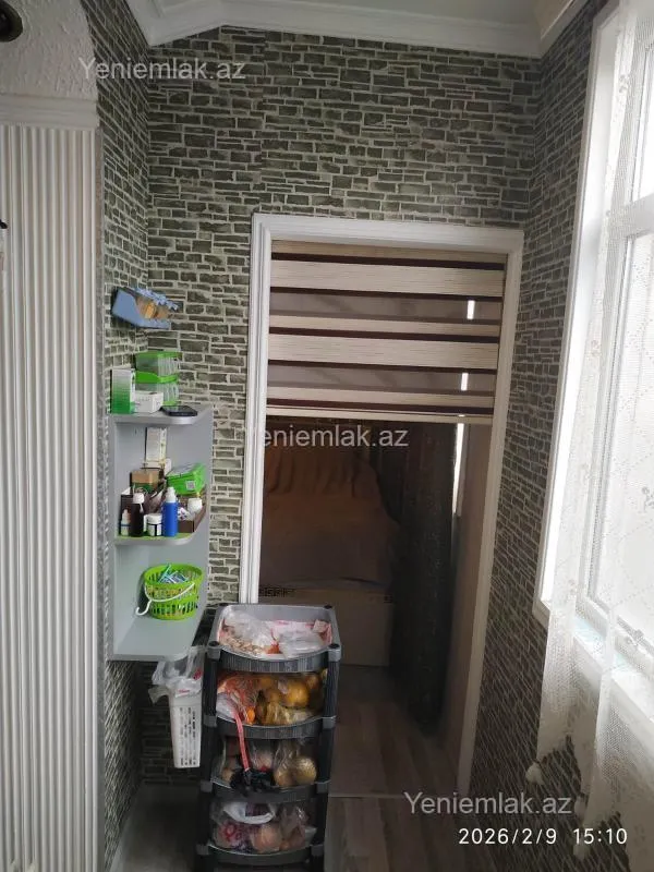 Satılır 1 otaqlı köhnə tikili 37 m²