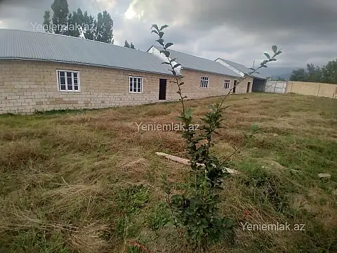 Satılır 5 otaqlı obyekt 450 m²