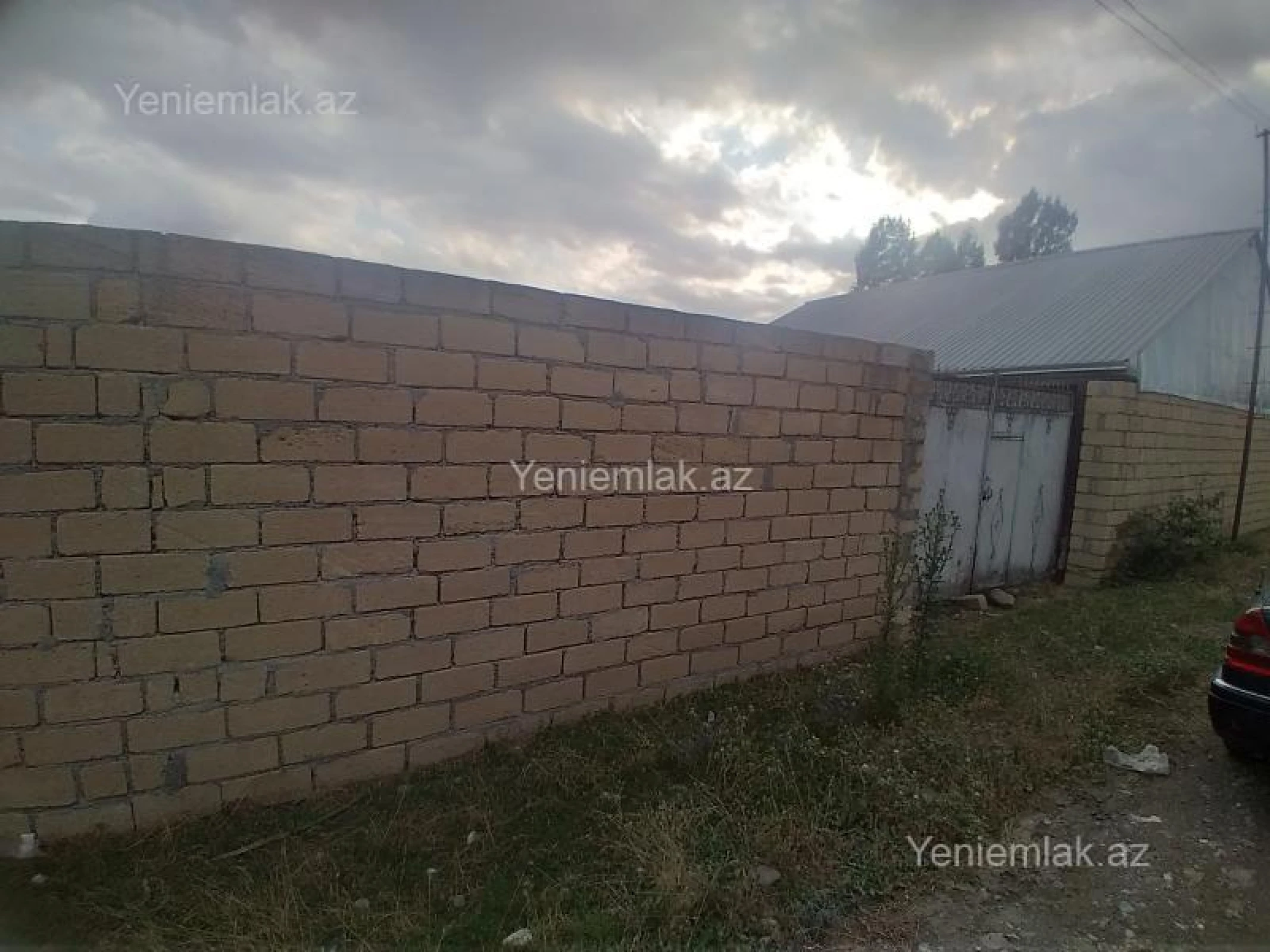 Satılır 5 otaqlı obyekt 450 m²