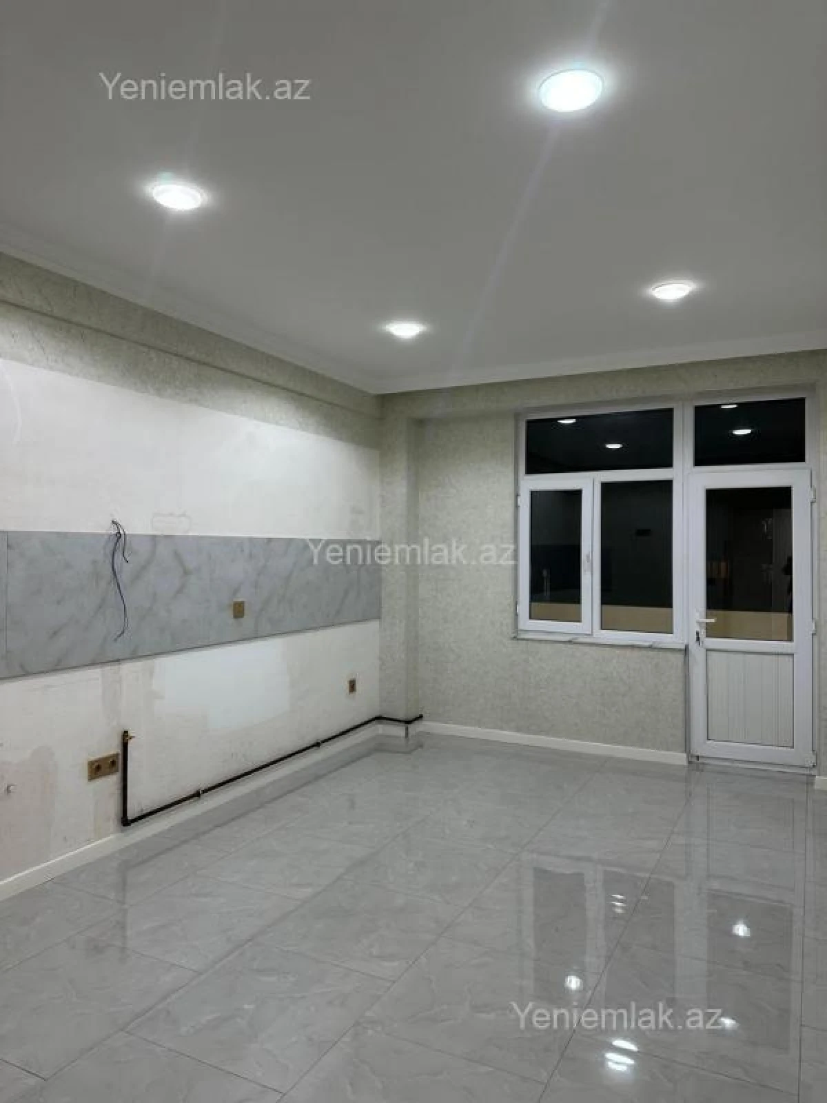 Satılır 3 otaqlı yeni tikili 107 m²