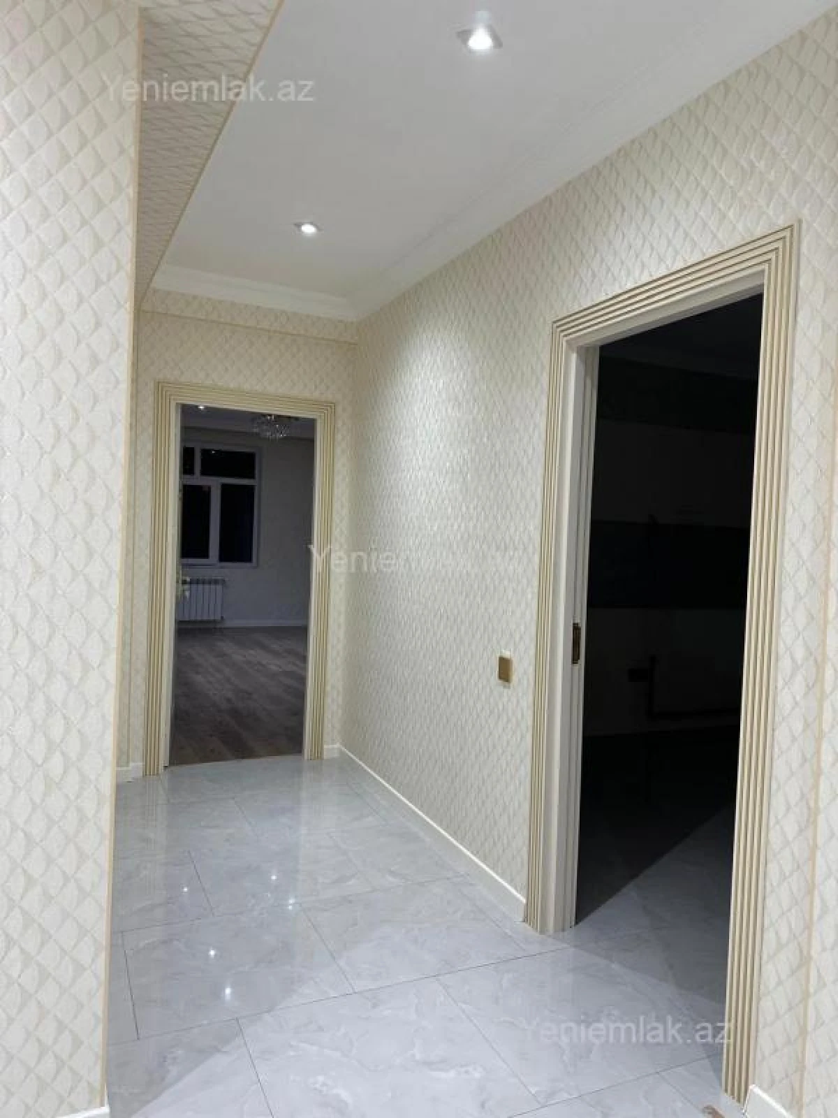 Satılır 3 otaqlı yeni tikili 107 m²