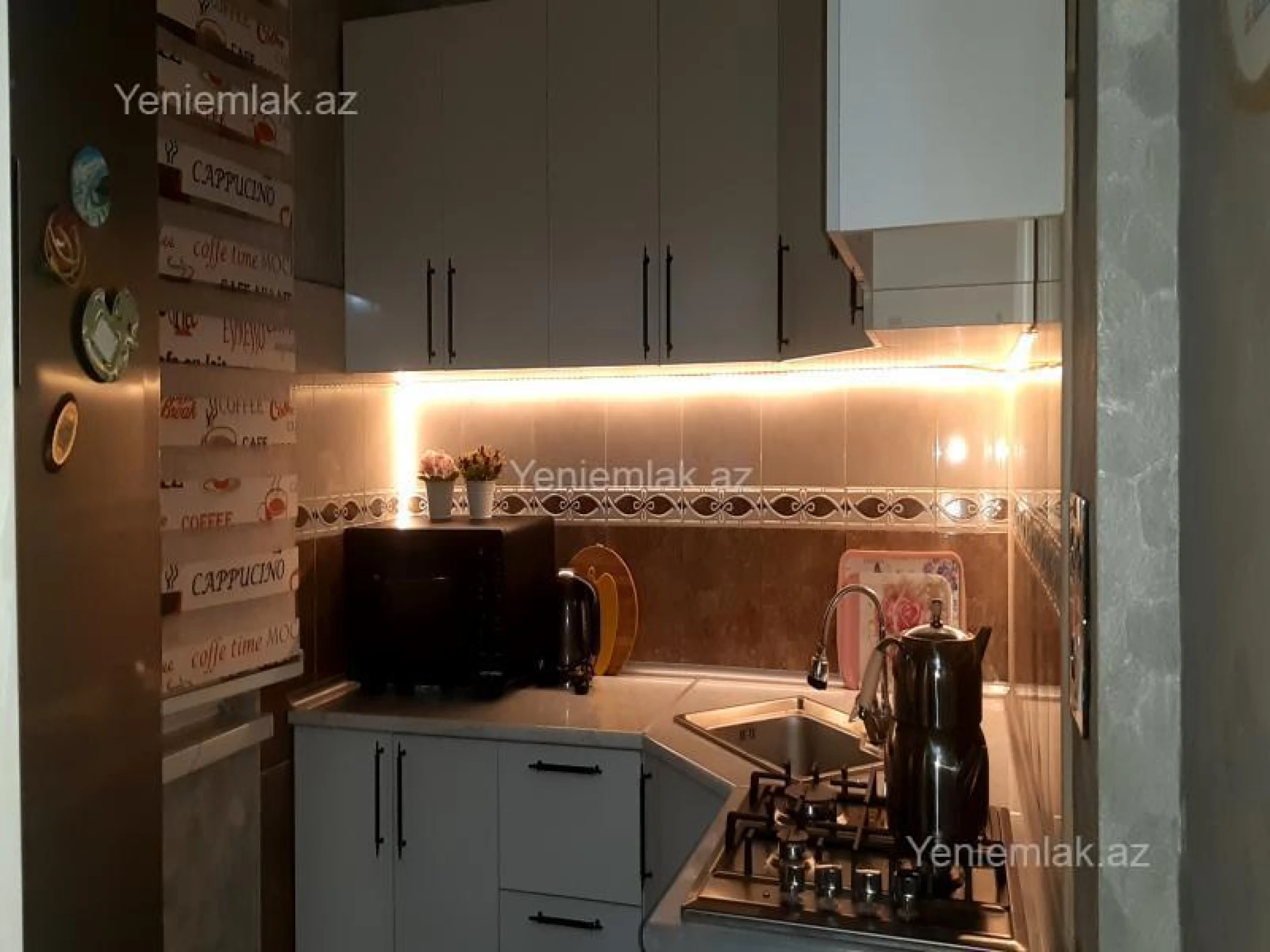 Satılır 3 otaqlı köhnə tikili 75 m²