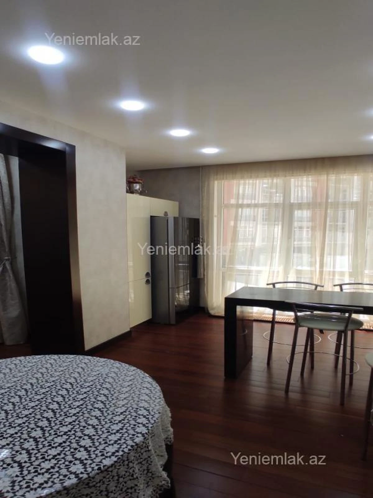 Satılır 3 otaqlı yeni tikili 130 m²
